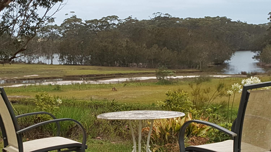 Others 3, Tabourie Lake Motor Inn, Shoalhaven - Pt B