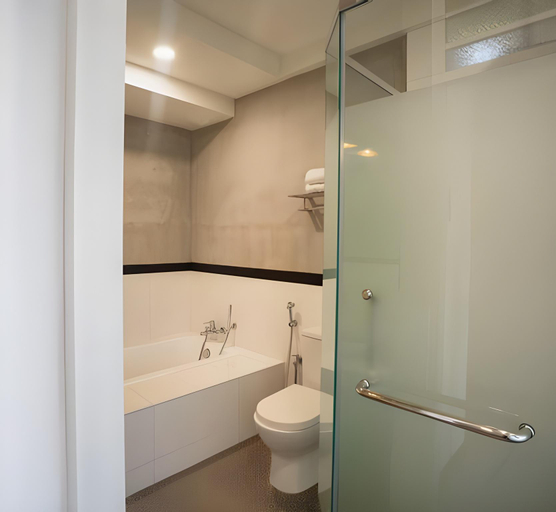 Bathroom 5, Treasures Hotel and Suites, Malacca City