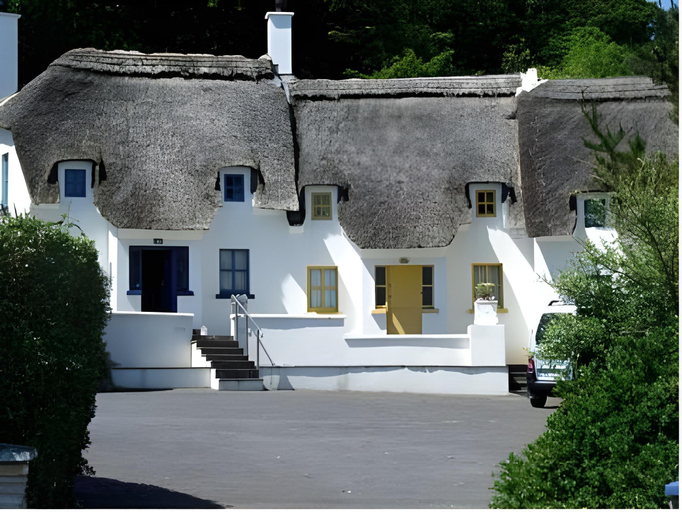 Exterior & Views 2, The Strand Inn