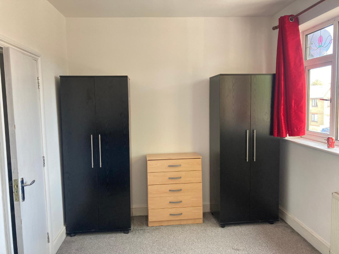 Bedroom 5, Keogh road, London