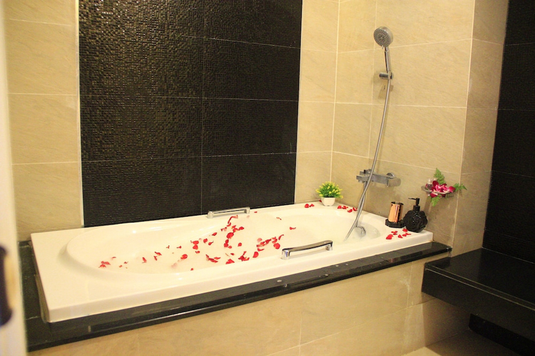 Bathroom 3, Welllness Residence Chiang Mai, Muang Chiang Mai