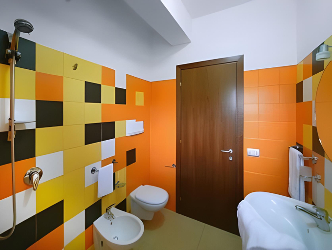 Bathroom 3, Elysium Residence, Messina
