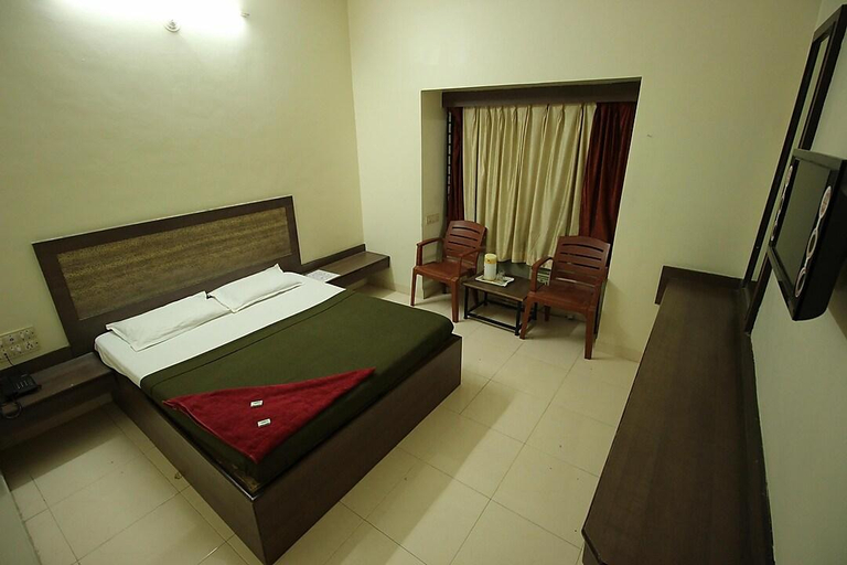 Bedroom 3, Hotel Laxmi Palace, Ahmadnagar