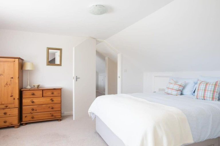 Others 5, Seaside detached 4bd home nr shops Parking Garden, West Sussex