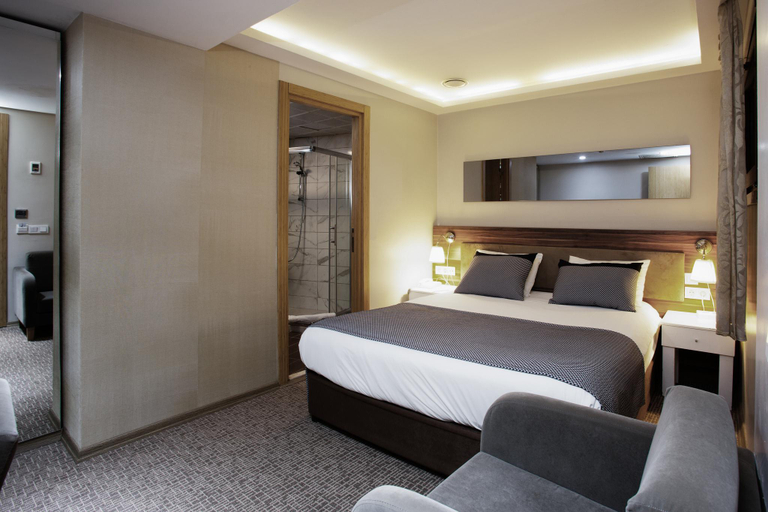 Bedroom 2, P. Galata Boutique Hotel, Beyoğlu