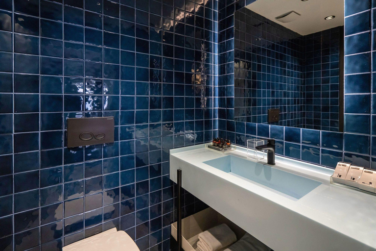 Bathroom 3, Zimmer Bosphorus Hotel – Former Anjer Bosphorus, Beyoğlu