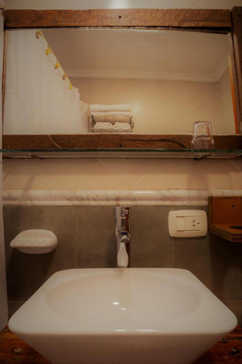 Bathroom 3, Don Pepe Hotel y Cabanas, Lago Argentino