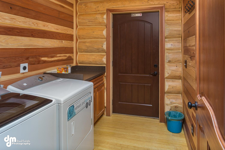 Facilities 2, Alaska Knotty Pine B&B, Matanuska-Susitna