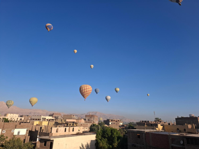 Others 4, West Bank Guest House, Luxor