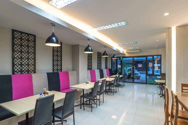 Food & Drinks 5, Lada Krabi Residence, Mueang Krabi