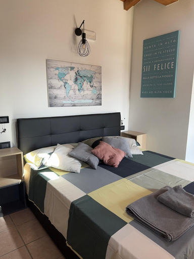 Bedroom, Affittacamere PuntoZero, Bergamo