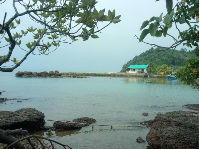 Others 5, chuttong resort, Laem Ngop