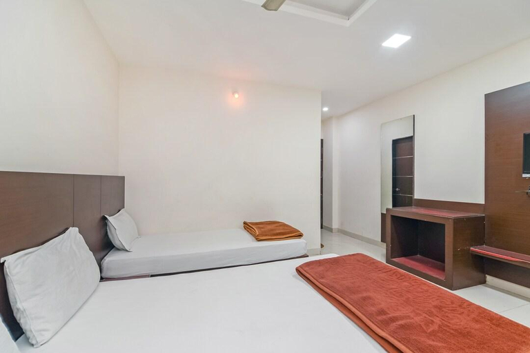 Others 2, Hotel Maheshwari Avenue, Ujjain
