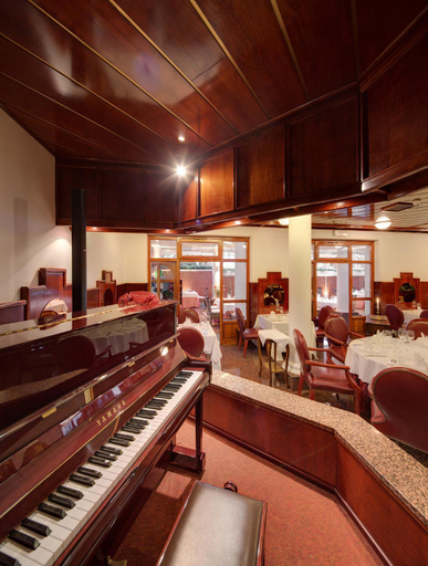 Food & Drinks 3, Orchidea by Villa Vulin, Pula
