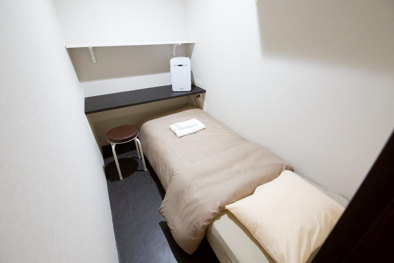 Bedroom 4, smart room tokyo koiwa city - hostel, Edogawa