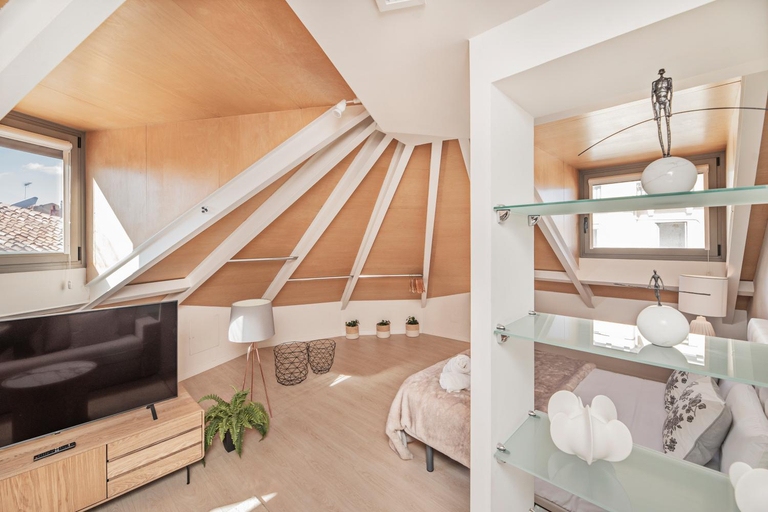 Bedroom 2, Luxury apartments in Barrio Palacio, Madrid