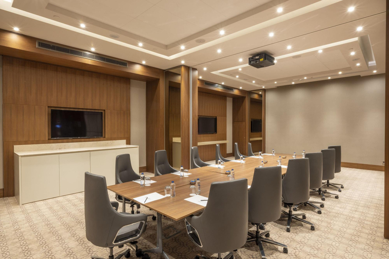 Business Facilities 3, Birun Ada Hotel, Adalar
