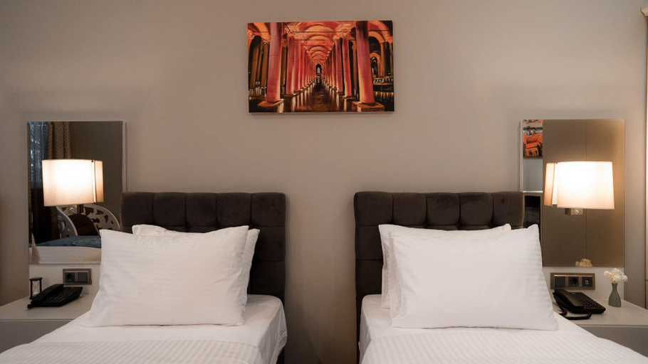 Bedroom 2, Homey Airport Hotel, Arnavutkoy