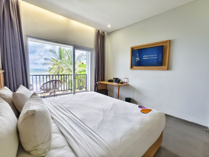 Others 3, The West Cove Hotel, Serang
