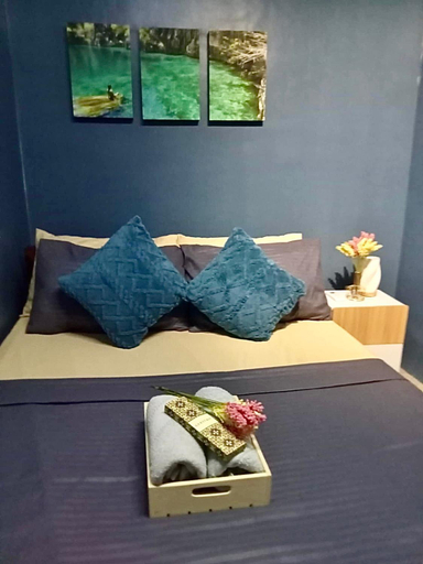 Bedroom 3, Balai Evelyn, Coron