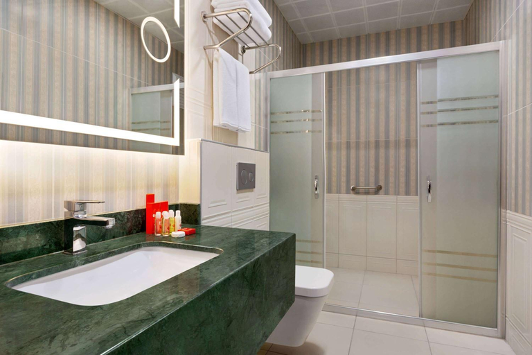 Bathroom 5, Ramada Encore by Wyndham Istanbul Avcilar, Avcılar