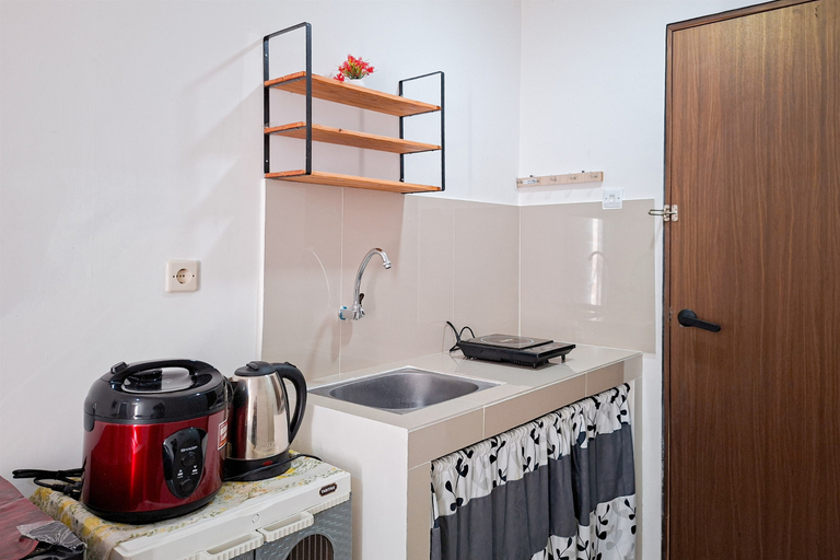 Others 2, Studio Near Station at Sudimara Forestwalk Apartment By Travelio, South Tangerang