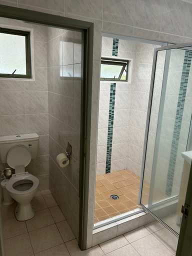 Bathroom 3, Raina Beach Apartments & Houses, Rorotonga