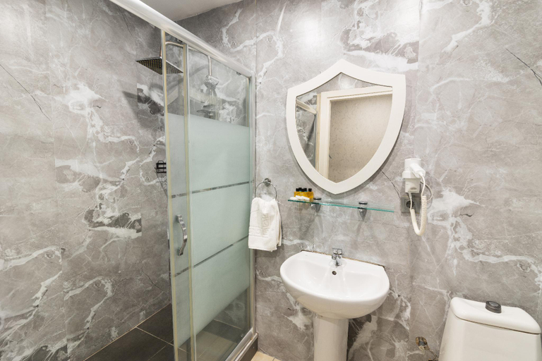 Bathroom 3, Kupa Pension Old City, Fatih
