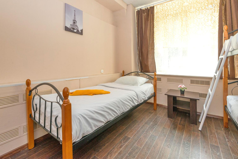 Others 3, Shabolovka Hotel, Central