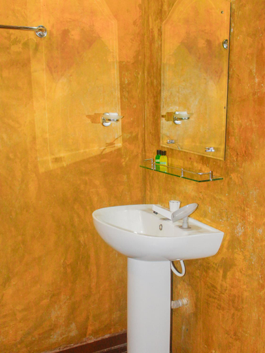 Bathroom 2, Sigiri Serenity Homestay, Dambulla