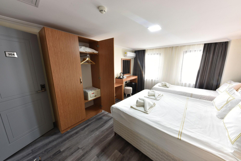 Bedroom 3, Almina Inn Hotel, Fatih