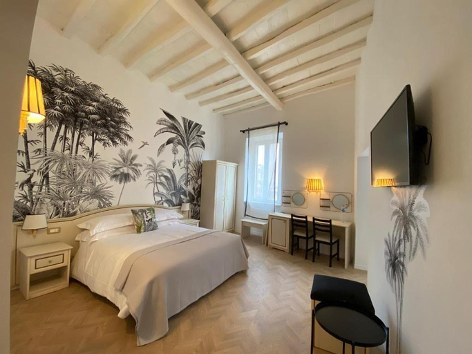Bedroom 2, Baboon Room, Rome