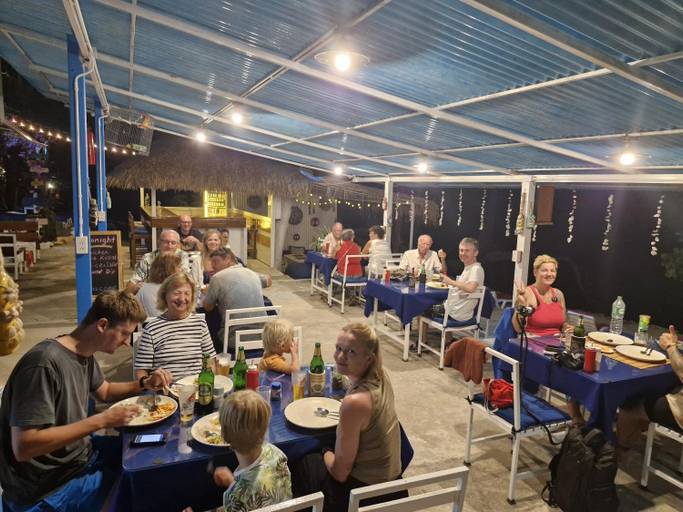 Food & Drinks 2, secret garden family house, Koh Chang