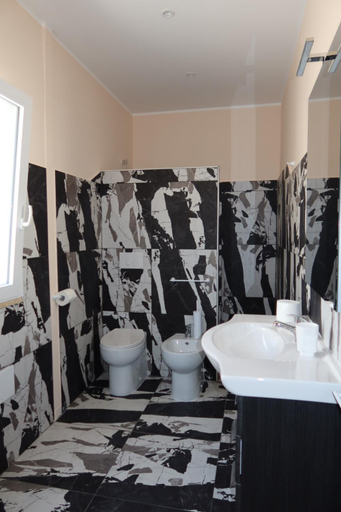 Bathroom 4, La Corte dei Sabatini, Cosenza