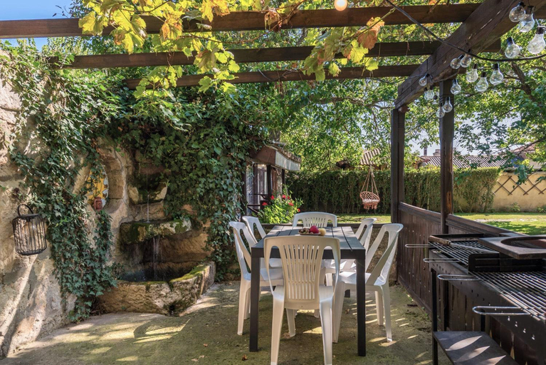 Others 4, Villa Viara, Dolni Chiflik