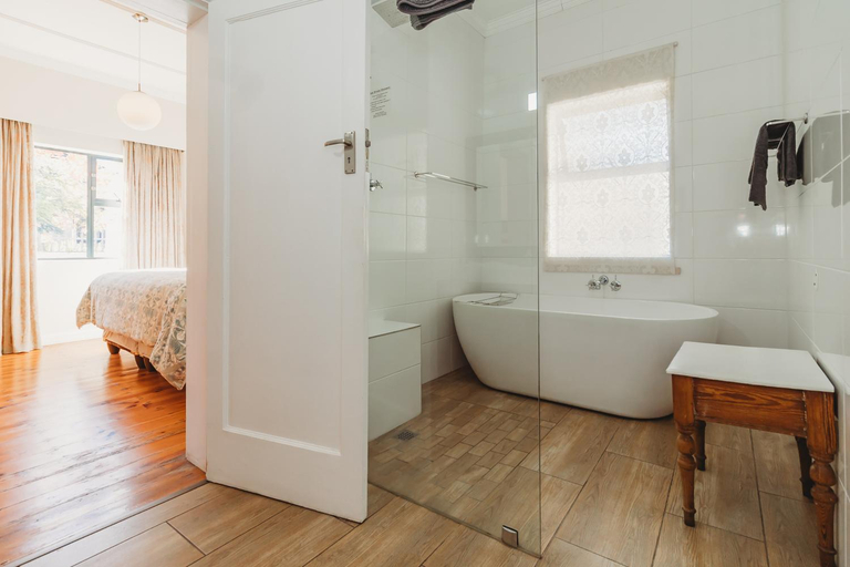 Bathroom 4, Acorn Guest House, Eden