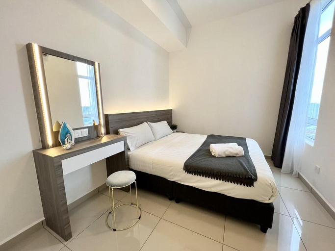 Bedroom 3, Middle Town Breezy Stay {Novo8} 4pax-Wifi, Malacca City