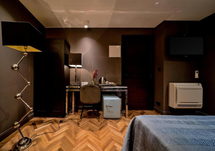 Others 4, ARTALE 07 Design Rooms II, Split