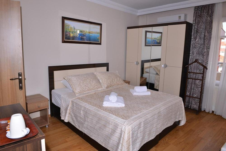 Others 3, Emsa Otel Maltepedeki Eviniz, Kartal