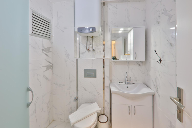 Bathroom 3, Joyy Suit & Apart, Kaş