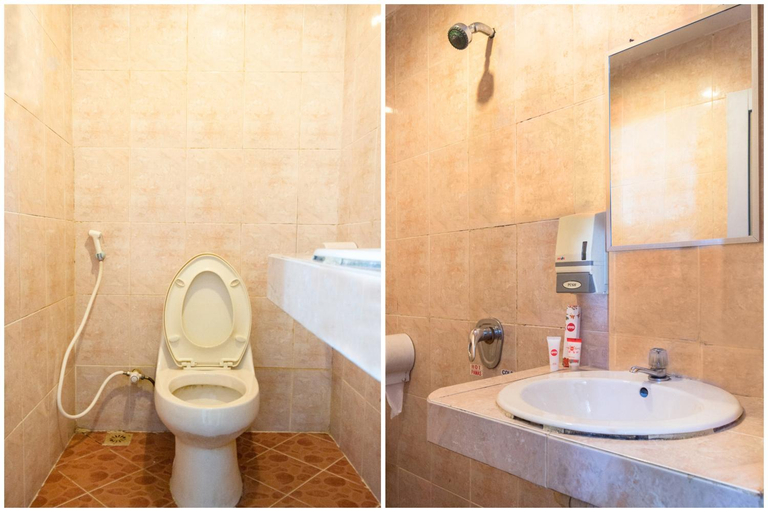 Bathroom 4, Capital O 664 Romance Hotel, Batam