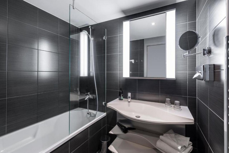 Bathroom 4, Adagio Berlin Kurfurstendamm Hotel, Berlin