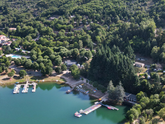 Others 4, Camping Lac de Villefort, Lozère