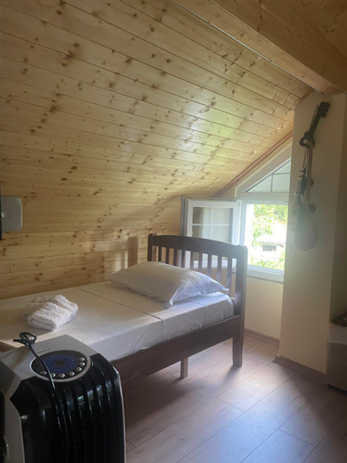 Bedroom 3, Riza Guest House, Pukës
