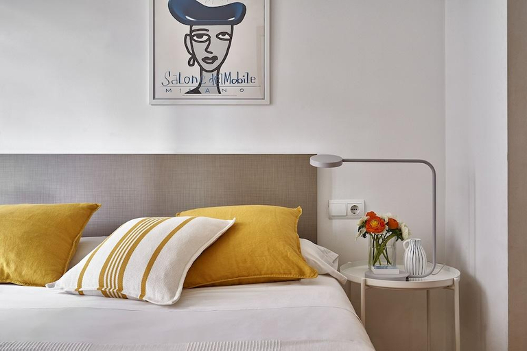 Bedroom 2, Lugaris Rambla Apartments, Barcelona