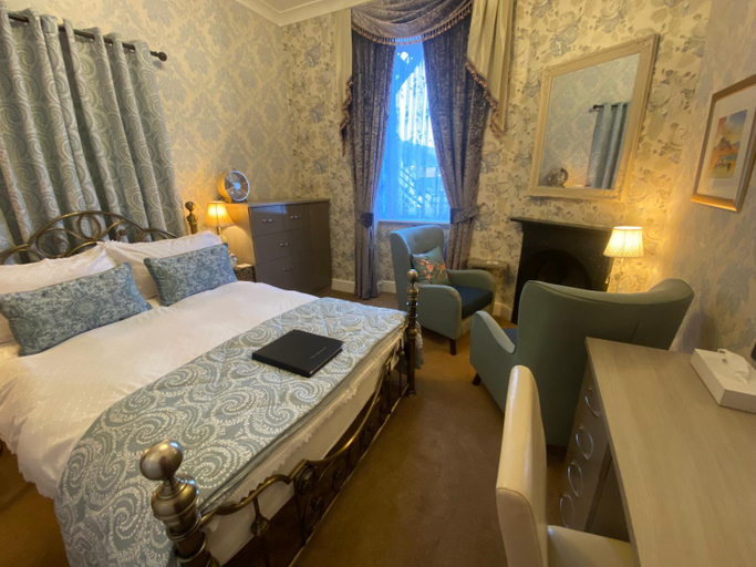 Others 4, Stratford House B & B, Conwy