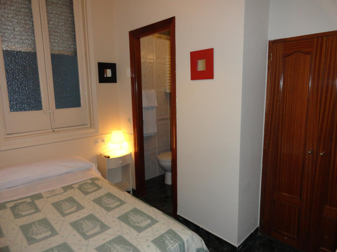 Others 3, Hostal Alistana, Madrid