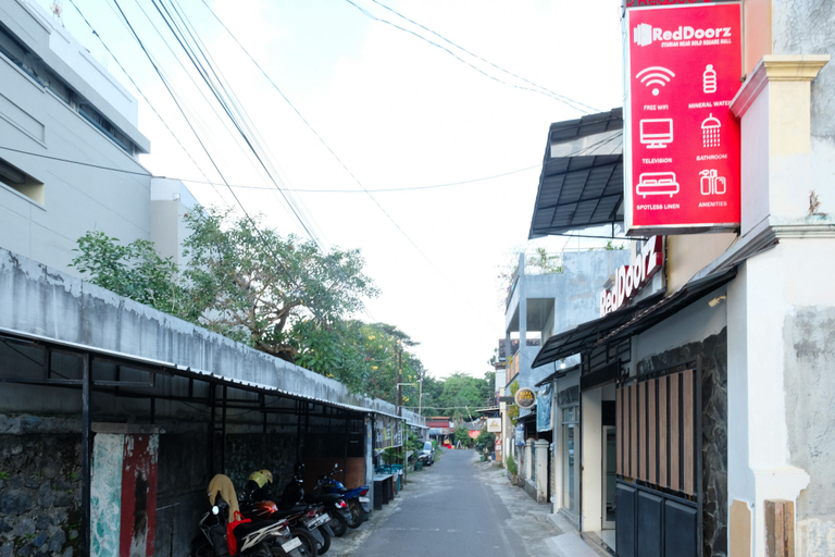 Others 4, RedDoorz Syariah near Solo Square Mall, Solo