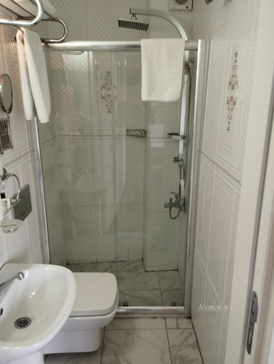 Bathroom 3, Gülhane Garden hotel , Fatih