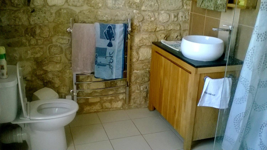 Others 3, La Maison de l'Aubepin, Charente-Maritime
